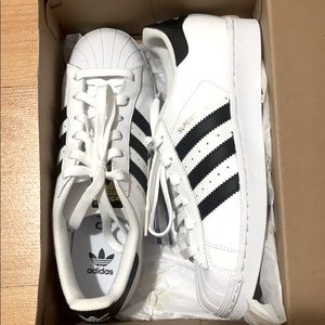 Adidas Originals Superstar sneakers
